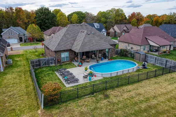 113 Grayson Ln, White House, TN 37188