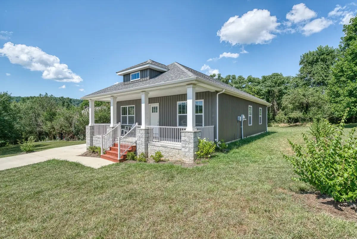 177 Hidden River Ave, Sparta, TN 38583 - Image #1