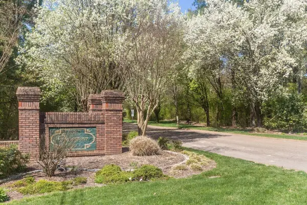 7219 Flagstone Drive, Ooltewah, TN 37363