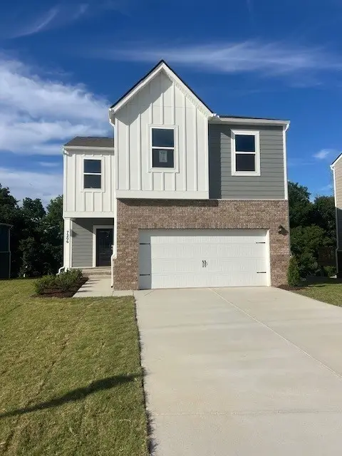 7206 Lang Avenue, White House, TN 37188