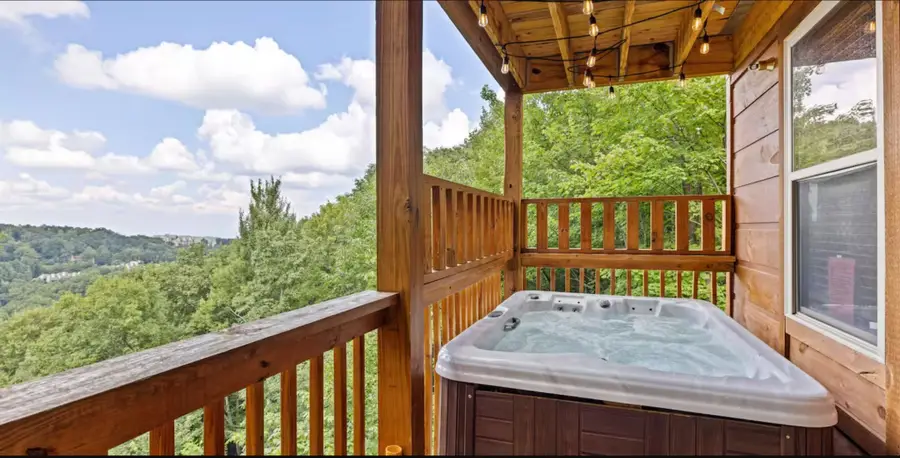 1454 Nordic Dr, Gatlinburg, TN 37738 - Image #2