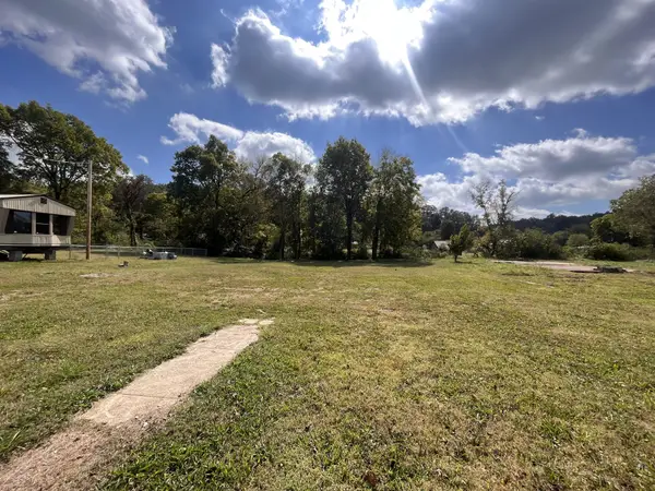 120 Joe St, Waverly, TN 37185