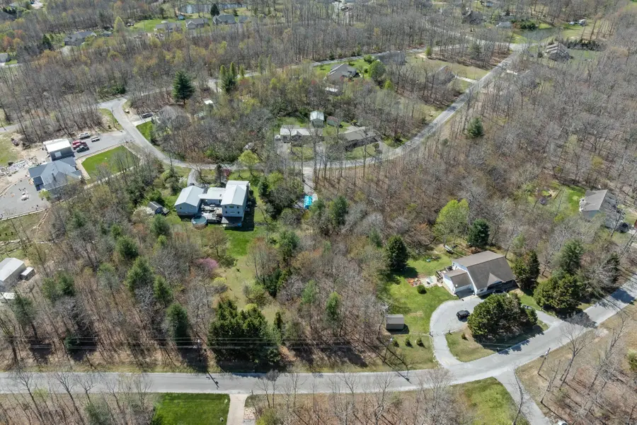 724 Keato Dr, Crossville, TN 38572 - Image #2