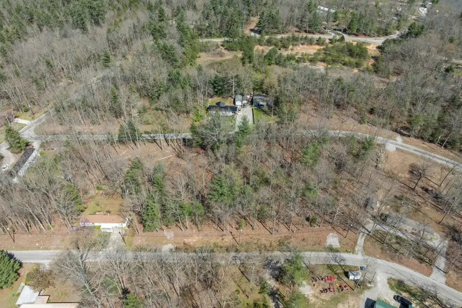 6054 Loch Loosa Dr, Crossville, TN 38572 - Image #3