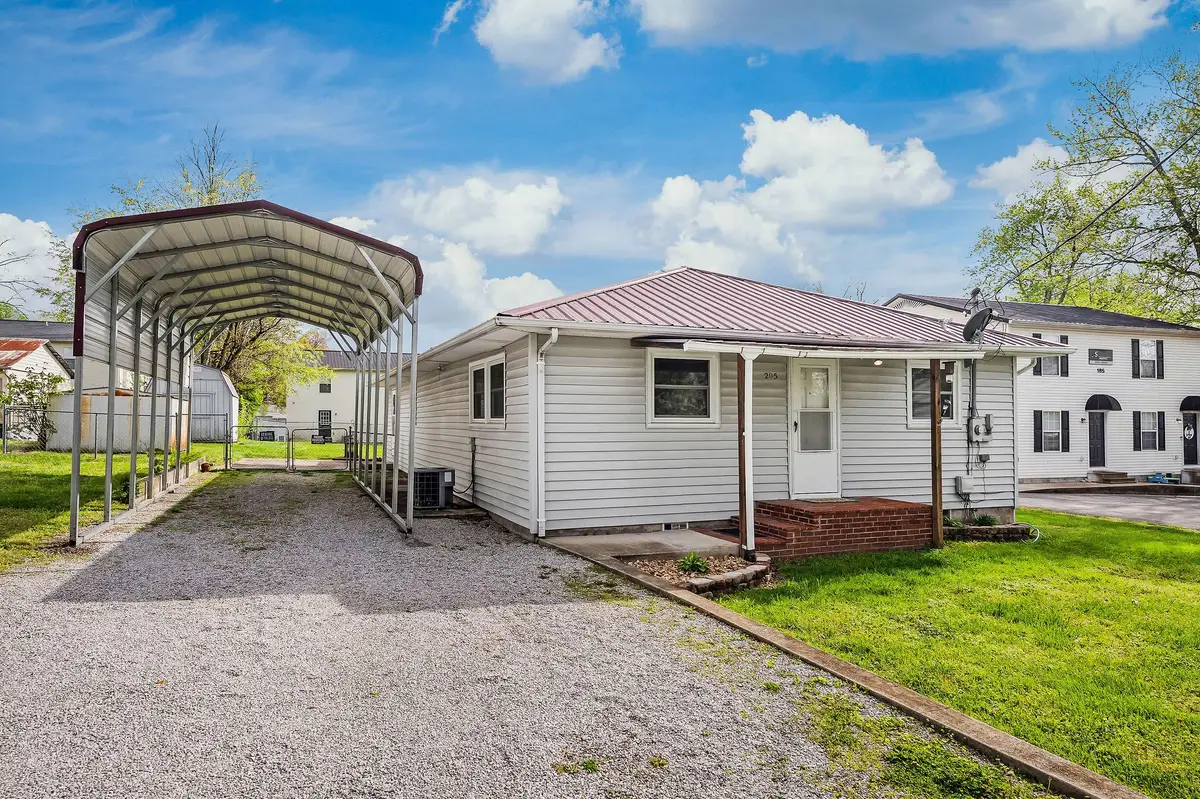 205 E 16th St, Cookeville, TN 38501 - Image #1