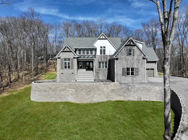 1039 Parsons Way, Hendersonville, TN 37075