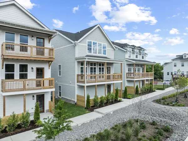 803 Arbor Trace Cir, Nashville, TN 37207