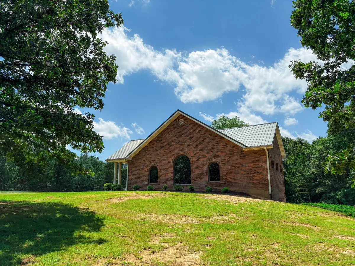 110 Hankins Rd, Hohenwald, TN 38462 - Image #1