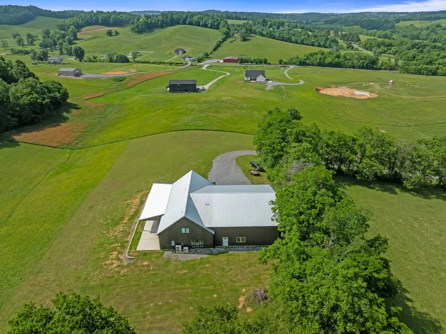 757 Thompson Creek Rd, Shelbyville, TN 37160 - Image #2