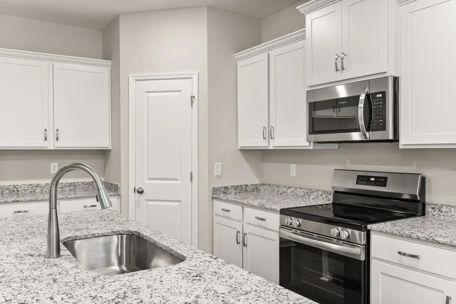 34 Aurora Cir, Fayetteville, TN 37334 - Image #3