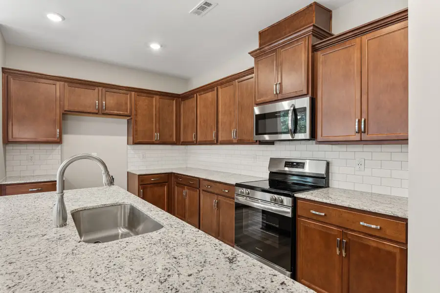 36 Aurora Cir, Fayetteville, TN 37334 - Image #3