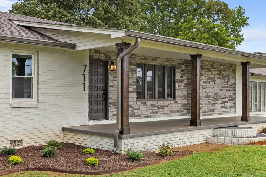 711 Ford Ave, Muscle Shoals, AL 35661 - Image #2