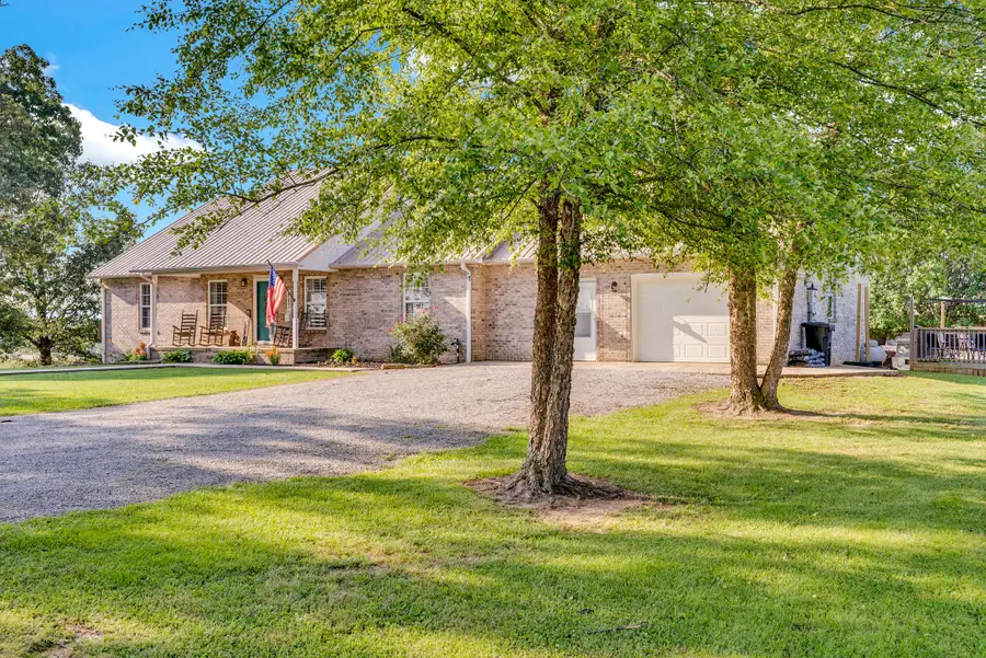 887 Ray Cemetery Rd, Sparta, TN 38583 - Image #2