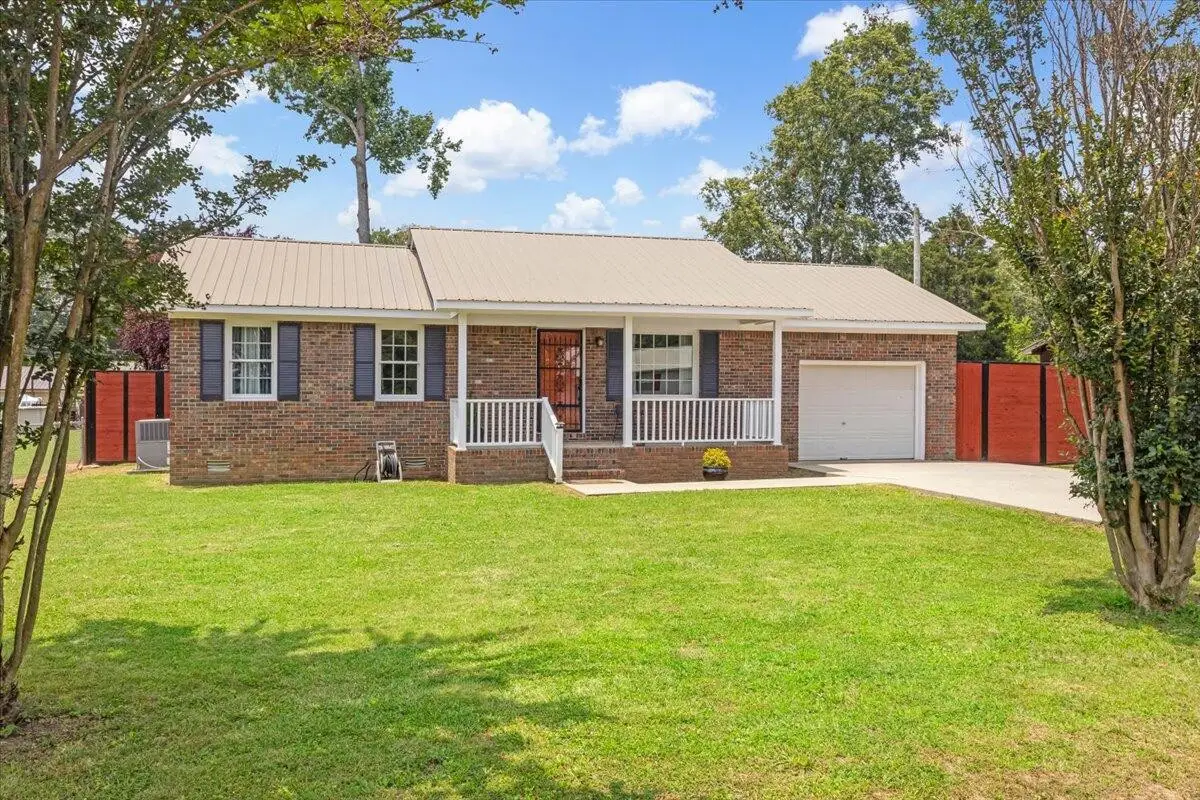 322 Beverly Street, Scottsboro, AL 35768 - Image #1