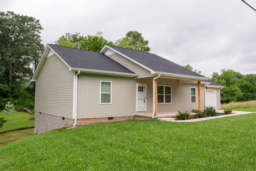 1366 Hidden Valley Rd, Livingston, TN 38570 - Image #2