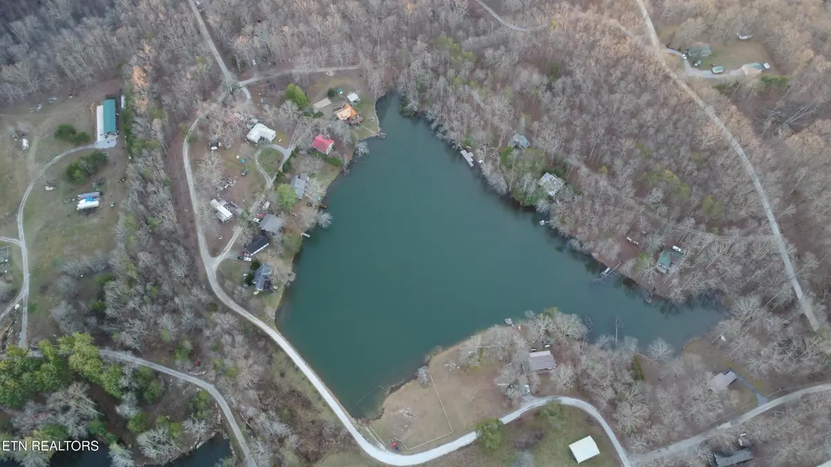 22 Diane Circle, Crossville, TN 38572 - Image #1