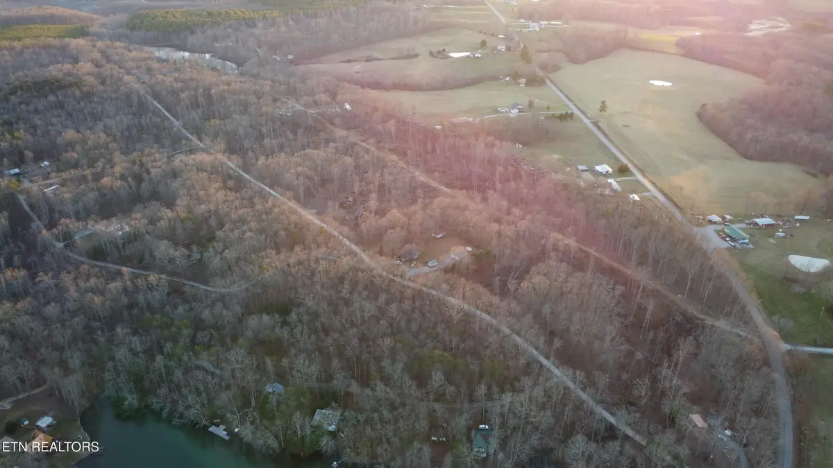 19 Diane Circle, Crossville, TN 38572 - Image #1