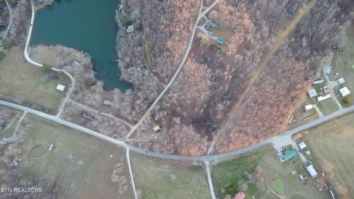 18 Diane Circle, Crossville, TN 38572 - Image #1