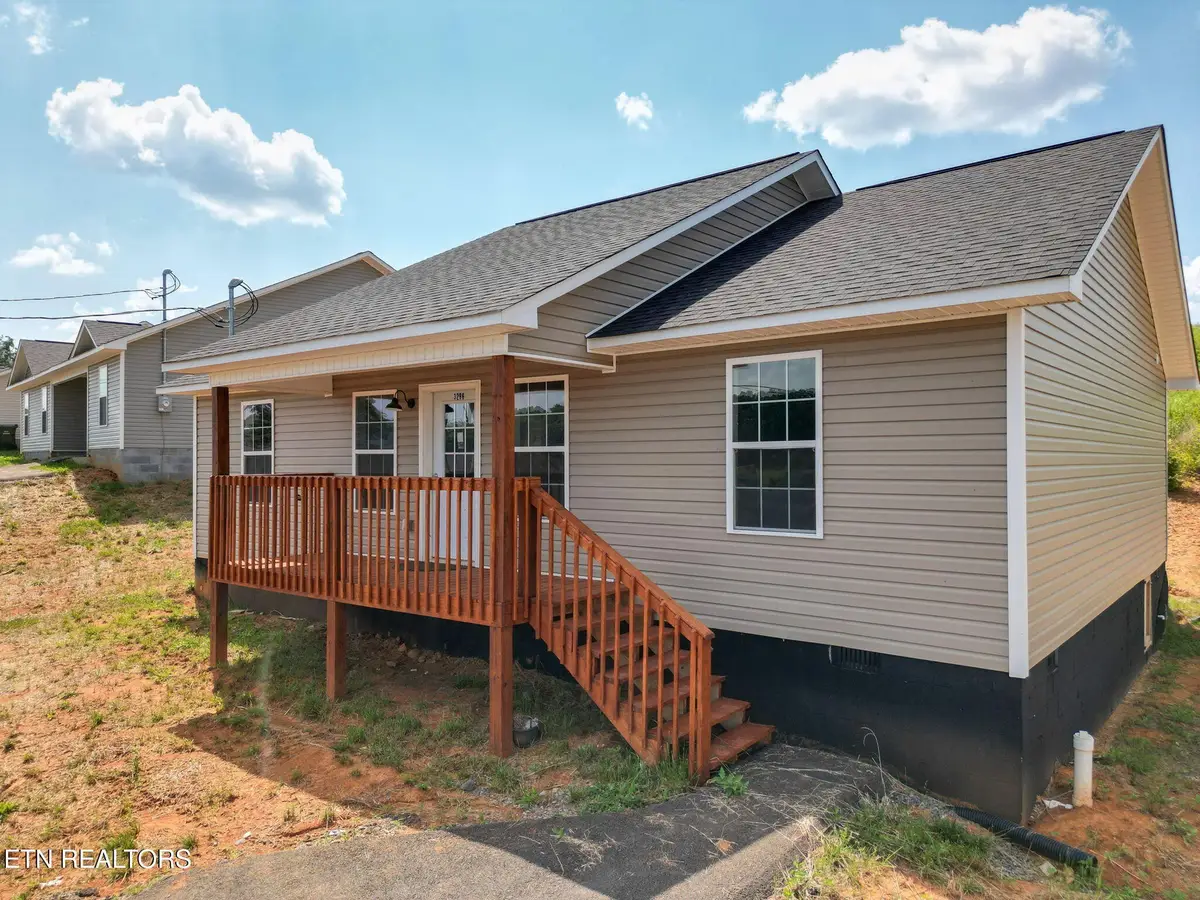 3296 Parker Blvd, Kodak, TN 37764 - #1