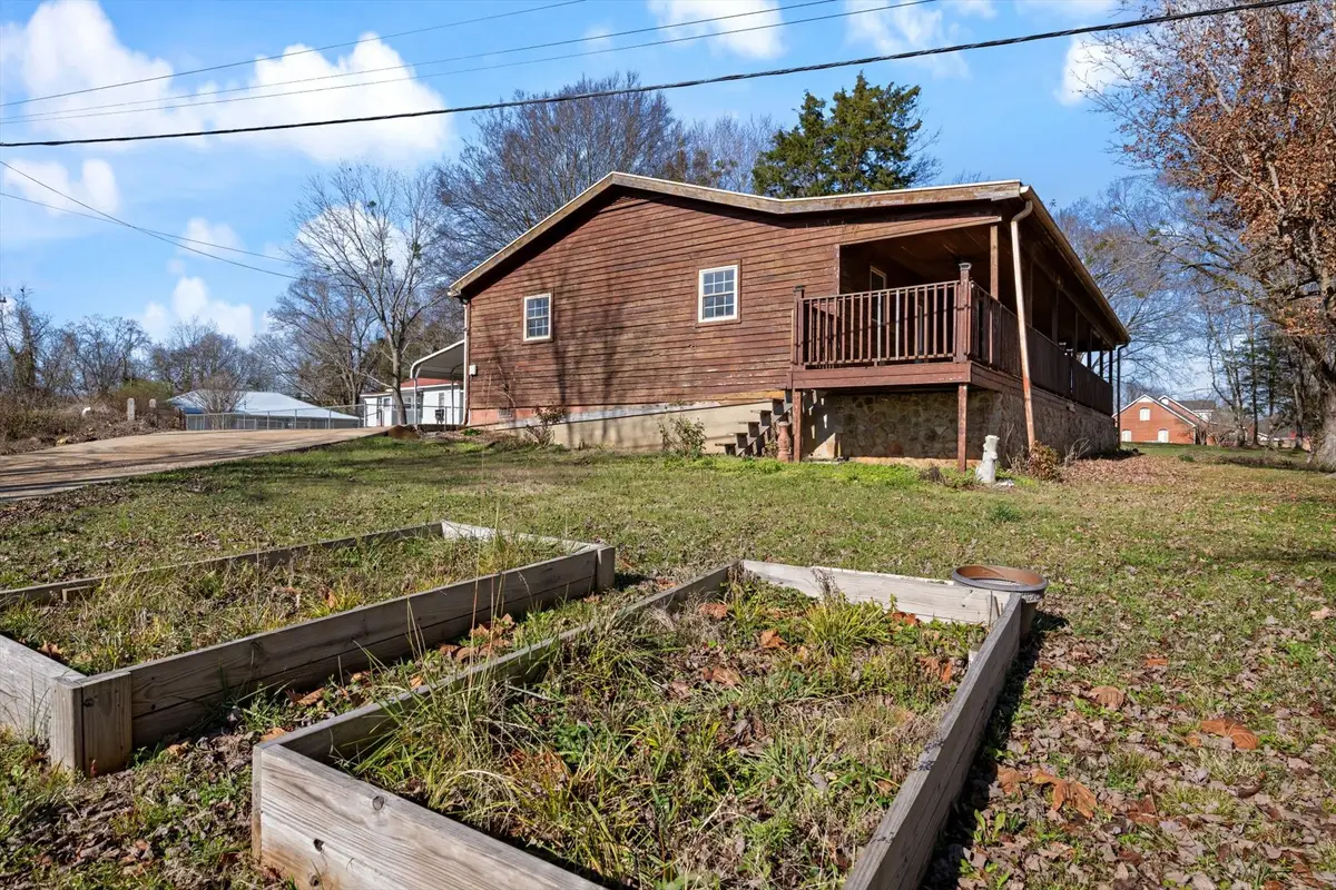 245 S Mill St, Linden, TN 37096 - Image #1