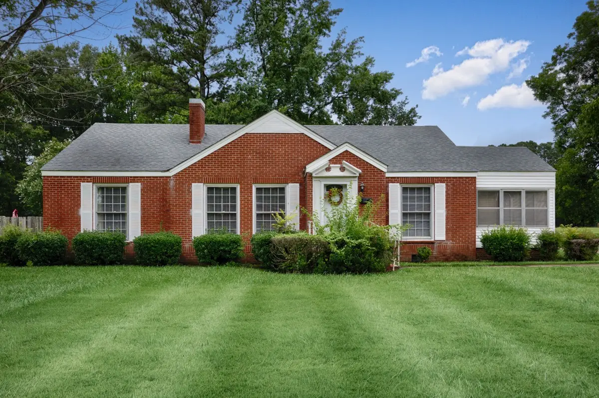 801 E Forrest St, Athens, AL 35611 - Image #1