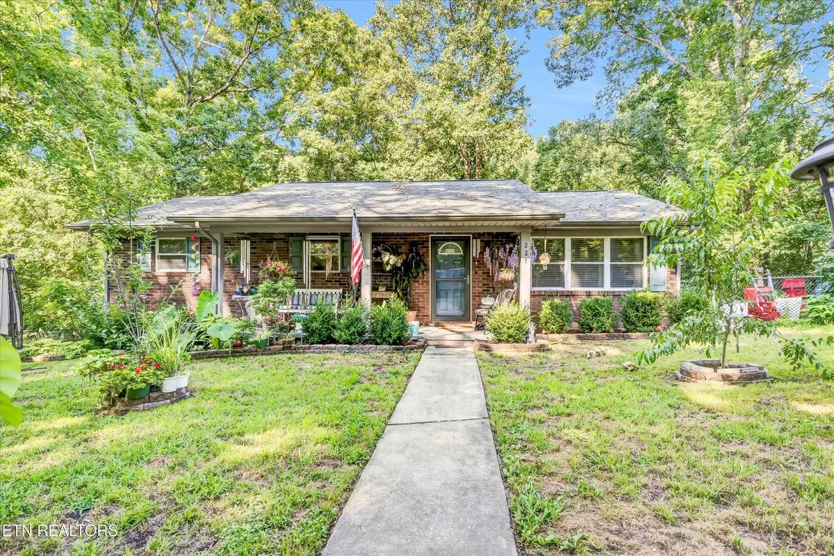 221 White Oak Lane, Heiskell, TN 37754 - Image #1