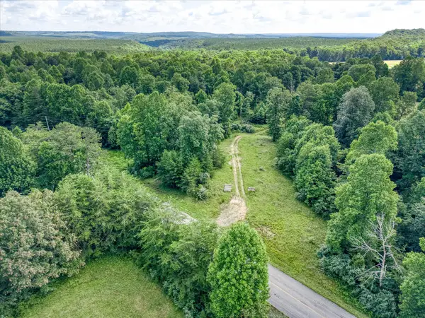 4877 Eastland Rd, Sparta, TN 38583