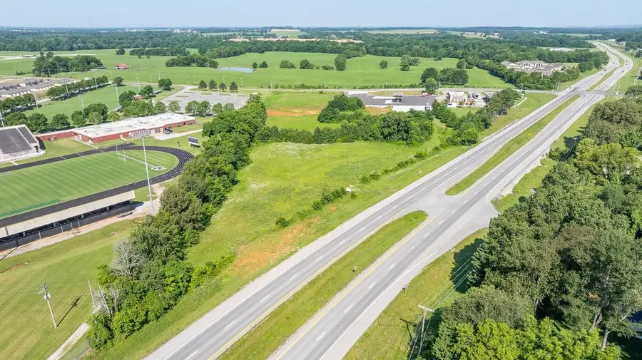 9504 Eagle Way Bypass, Hopkinsville, KY 42240 - #2