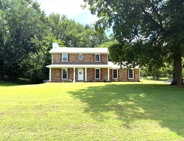 1911 Claymont Dr, Clarksville, TN 37040 - Image #1