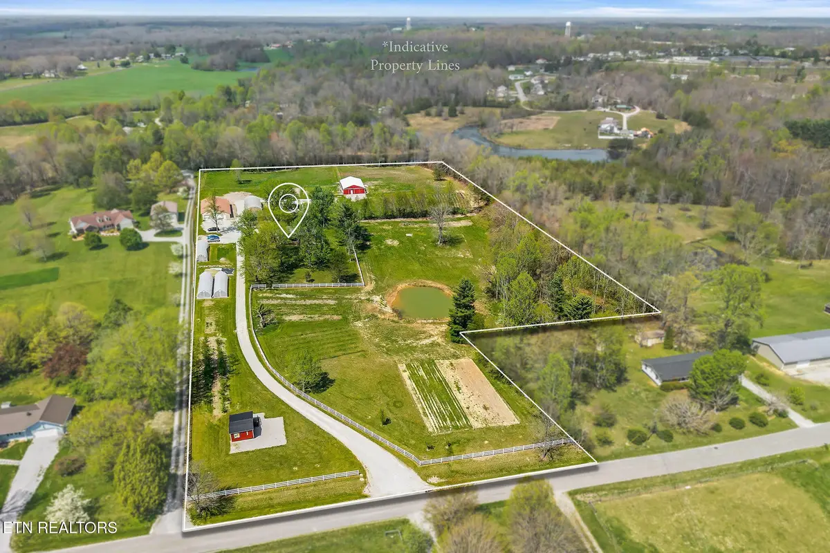 698 Maynard Rd Rd, Crossville, TN 38571 - Image #1