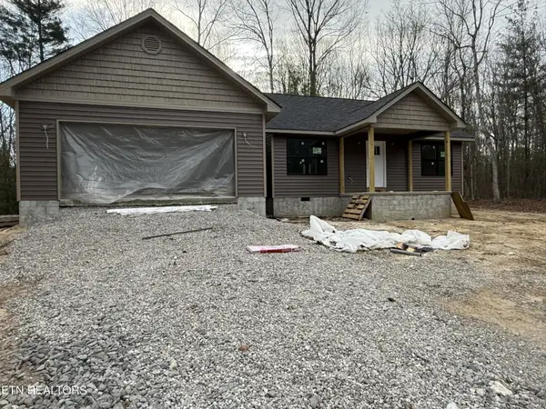 2075 Allardt Tinch Road, Jamestown, TN 38556