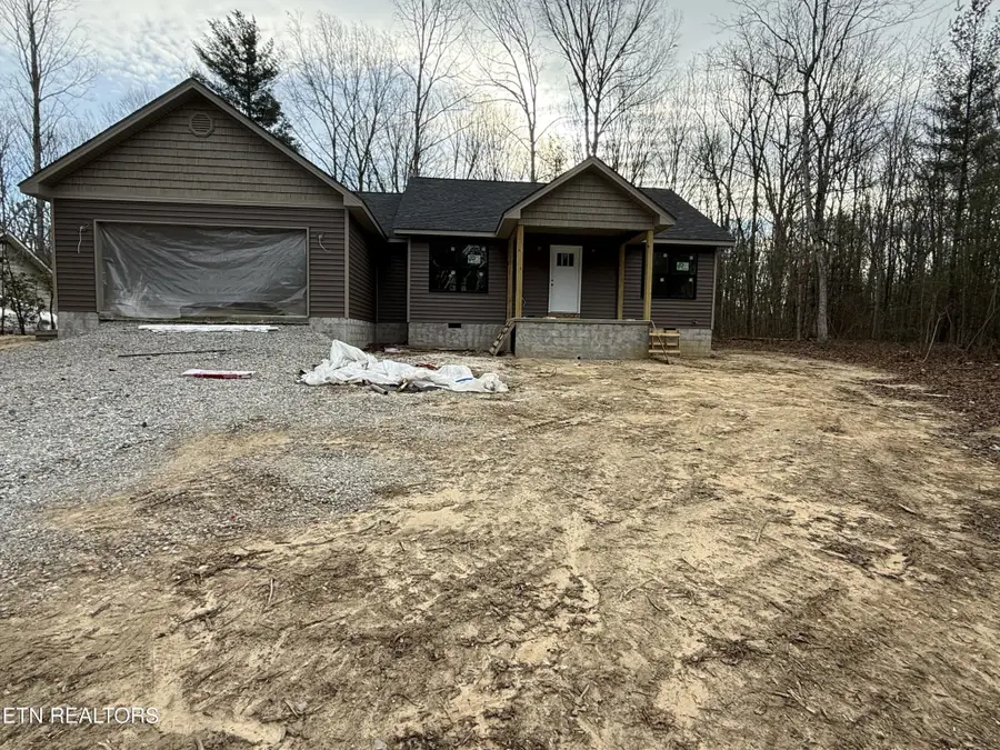 2075 Allardt Tinch Rd, Jamestown, TN 38556 - #2