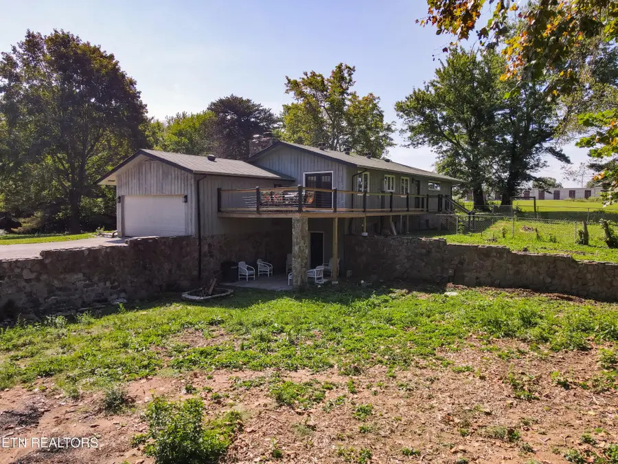 395 Church St, Spencer, TN 38585 - Image #3