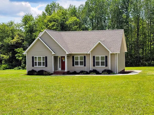 491 Hobbs Rd, Altamont, TN 37301