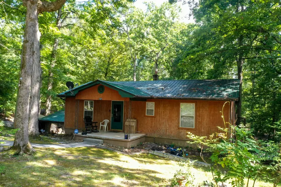 1027 Dean Cir, Dandridge, TN 37725 - Image #2