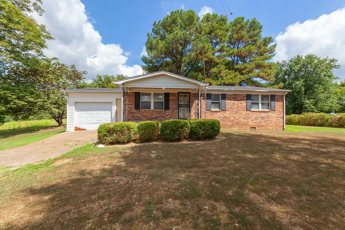 203 Bogle Loop Rd, Milan, TN 38358 - Image #1