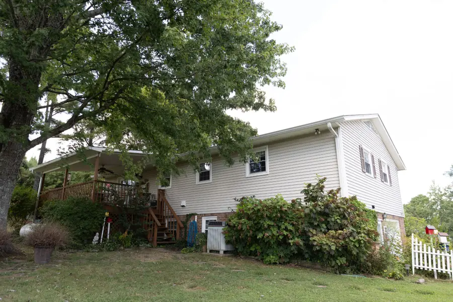 22 Ezell Ln, Loretto, TN 38469 - Image #3