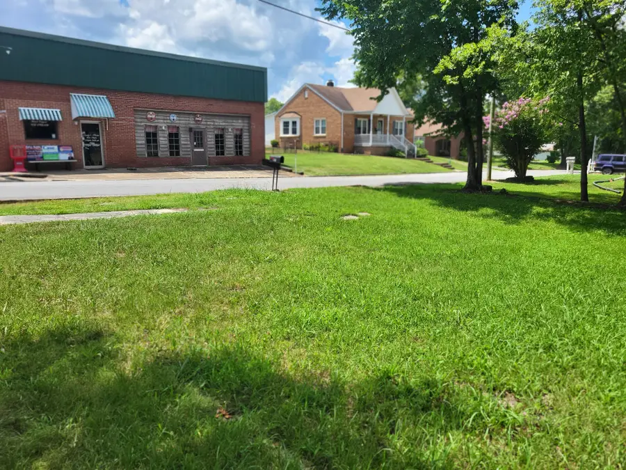 1 Maple Street, Camden, TN 38320 - Image #3