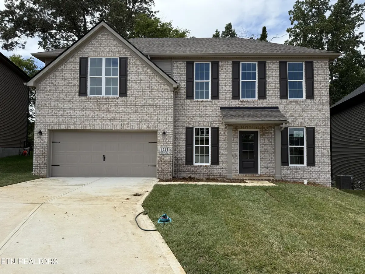 3527 Crimson Circle, Maryville, TN 37801 - Image #1