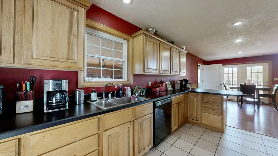 1748 Buffalo Rd, New Concord, KY 42076 - #3