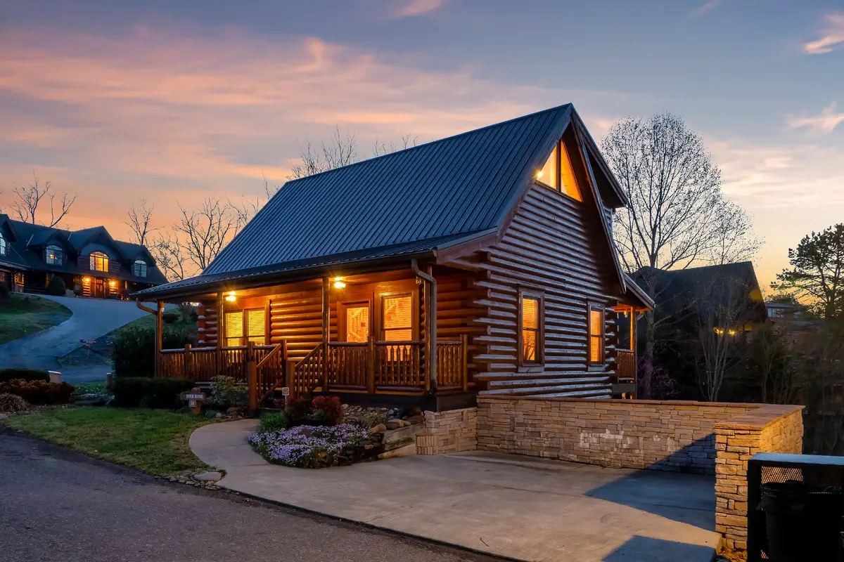 318 Alpine Mountain Way, Sevierville, TN 37863 - Image #1