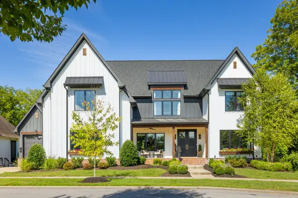 3078 Allenwood Dr, Thompsons Station, TN 37179