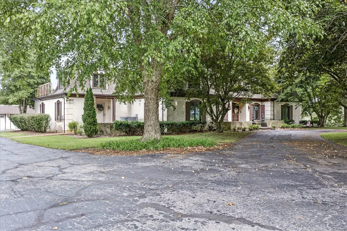 548 Turn Table Rd, Sparta, TN 38583 - Image #1