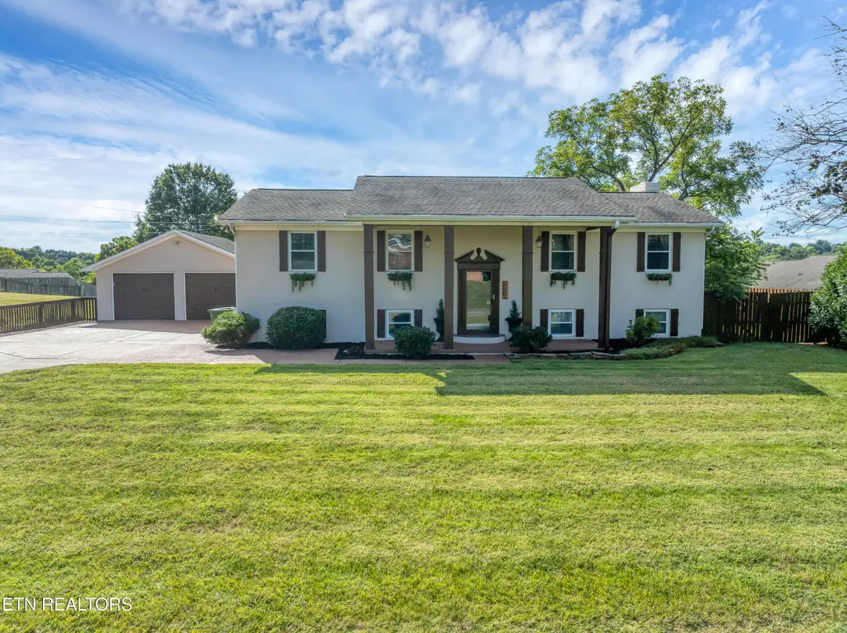 1509 Montvale Station Rd, Maryville, TN 37803 - Image #1