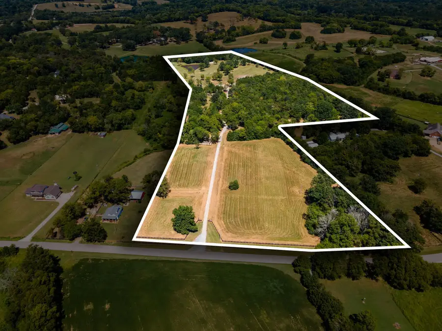 8362 Patterson Rd, College Grove, TN 37046 - Image #3