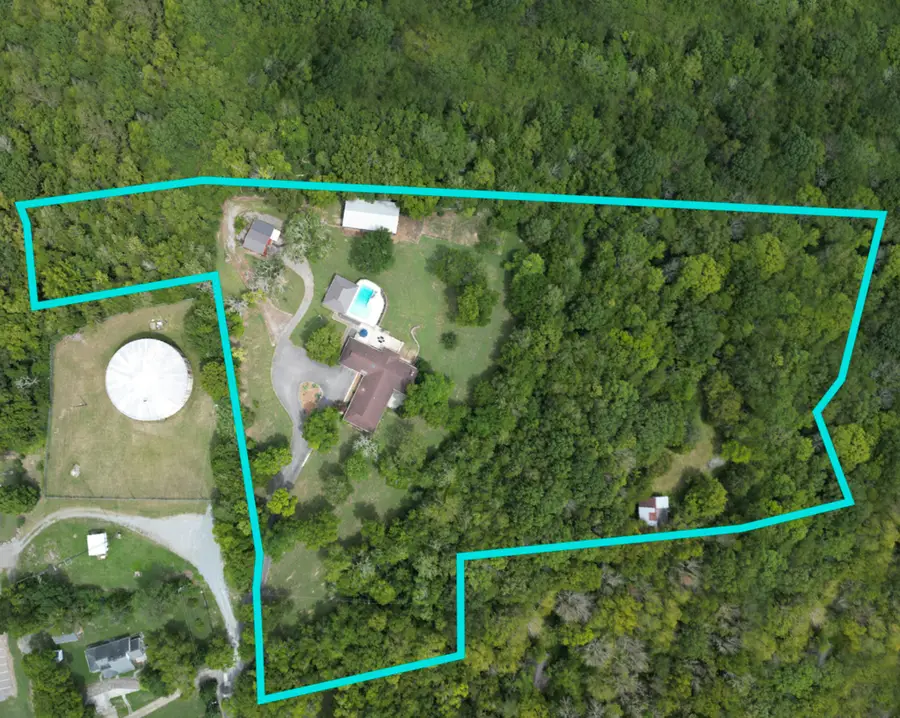 609 Cherokee Ave, Fayetteville, TN 37334 - Image #2