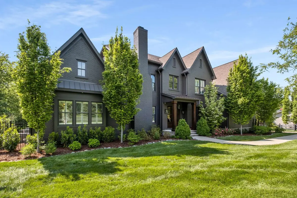 4613 Chalmers Dr, Nashville, TN 37215 - Image #1