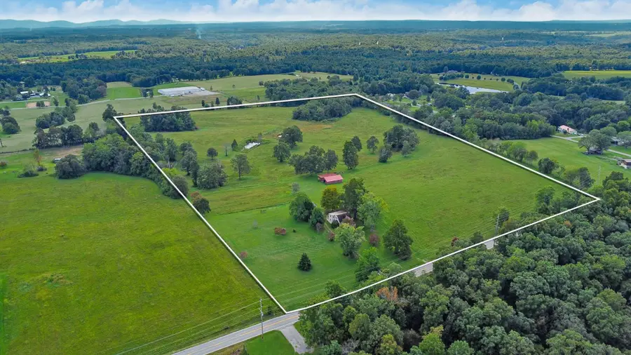 1386 Pigeon Ridge Rd, Crossville, TN 38555 - #2