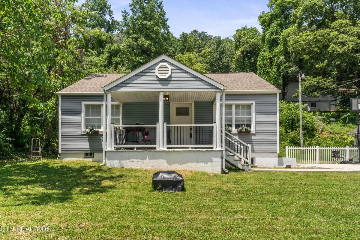 632 W Tri County Blvd, Oliver Springs, TN 37840 - Image #1