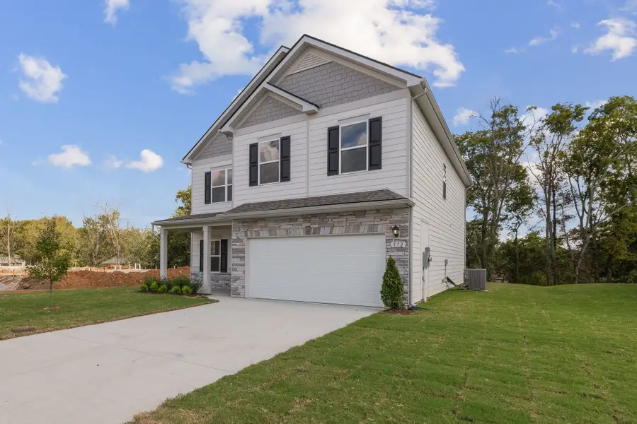 572 Nightengale Ridge Dr, Columbia, TN 38401 - Image #2